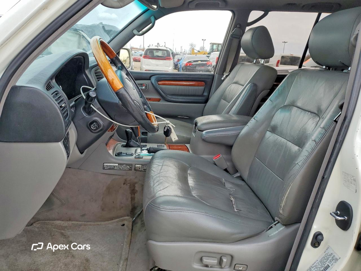 Lexus LX 2003