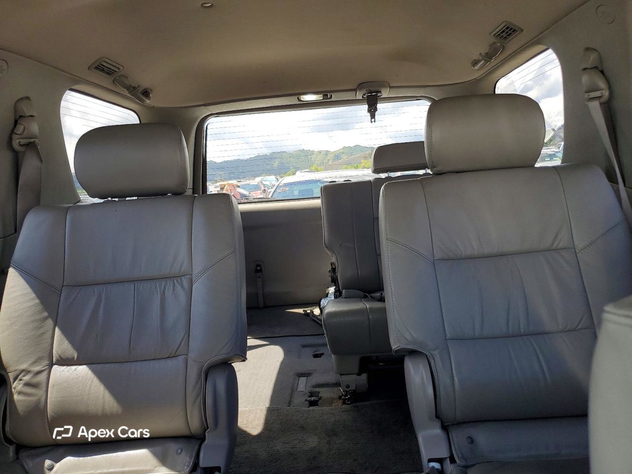 Toyota Sequoia 2005