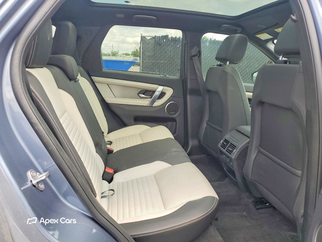 Land Rover Discovery 2023