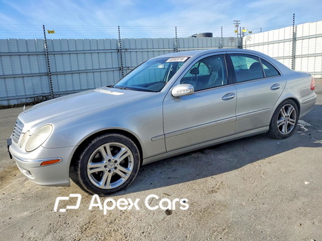 Mercedes-Benz E-klasse 2004 - Image 1 of 13