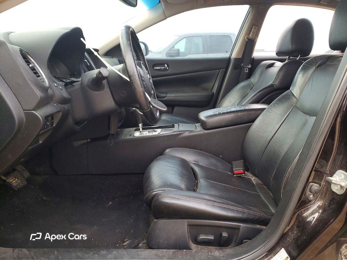 Nissan Maxima 2011