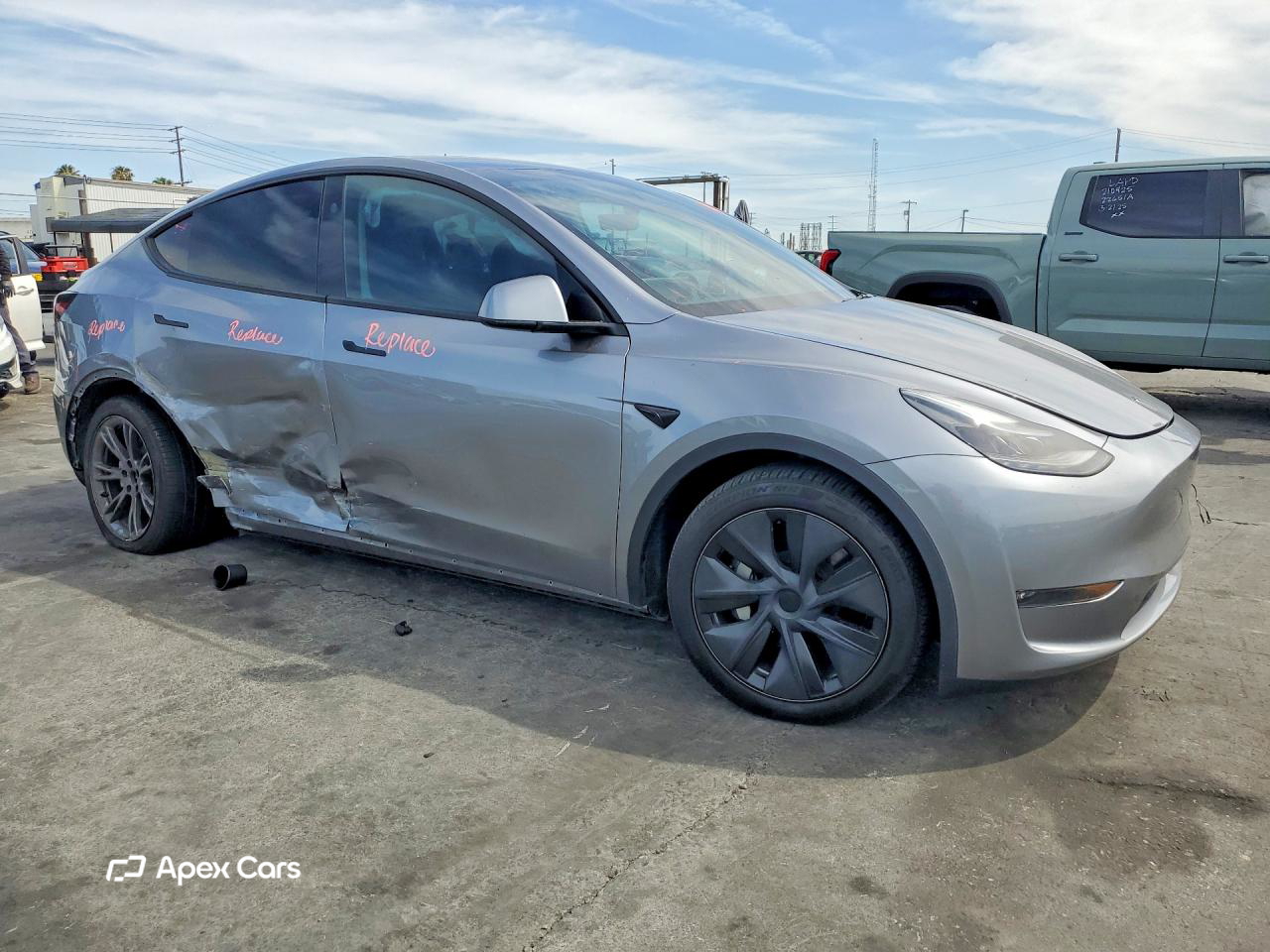 Tesla Model Y 2024