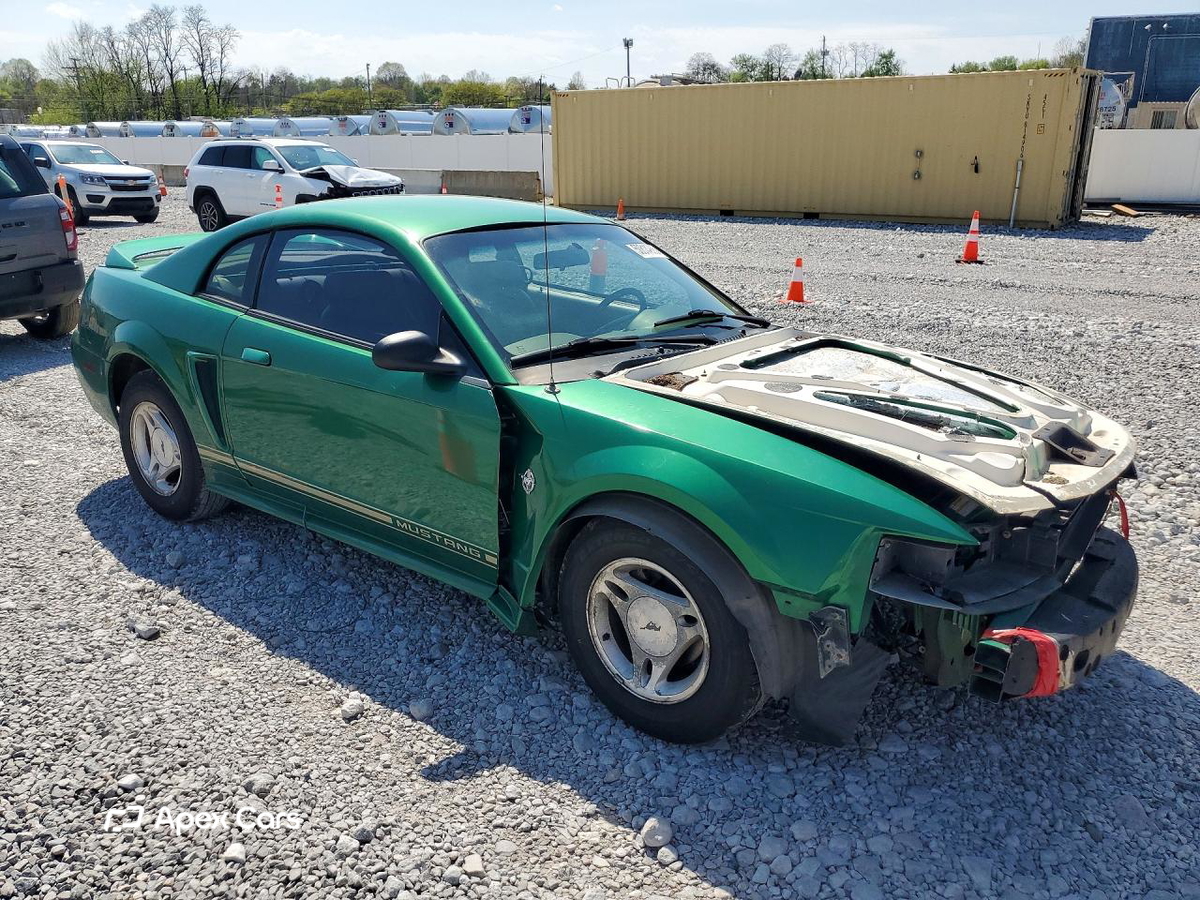 Ford Mustang 1999