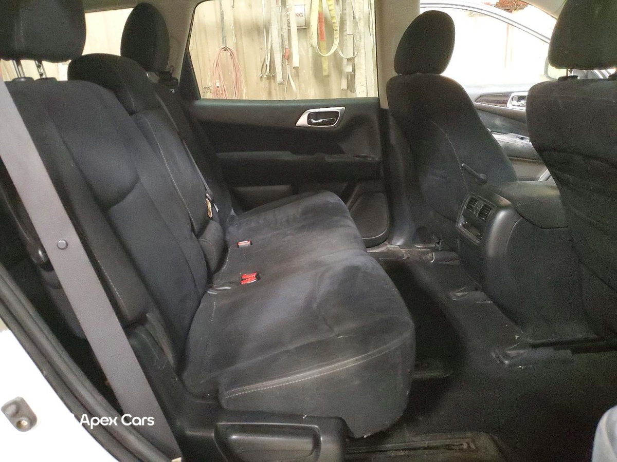 Nissan Pathfinder 2013