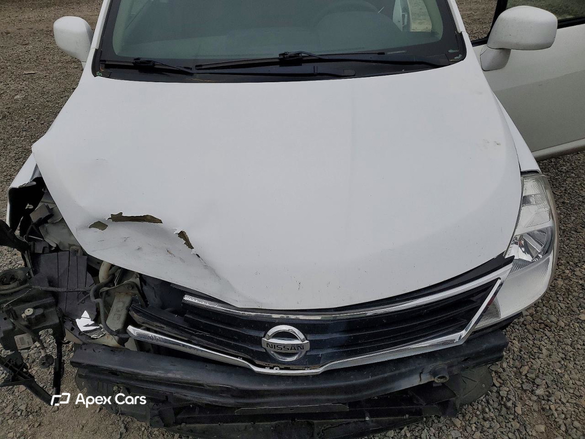Nissan Versa 2012