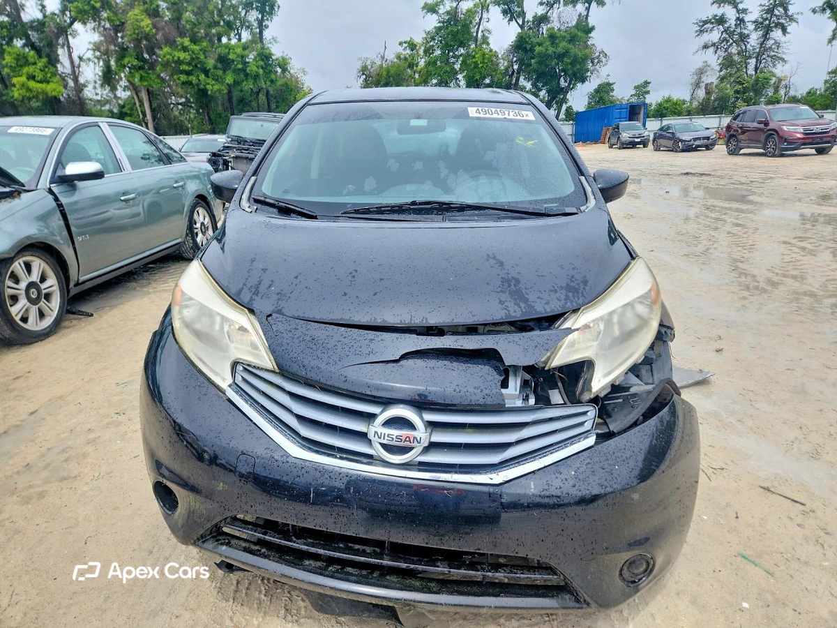 Nissan Versa 2015