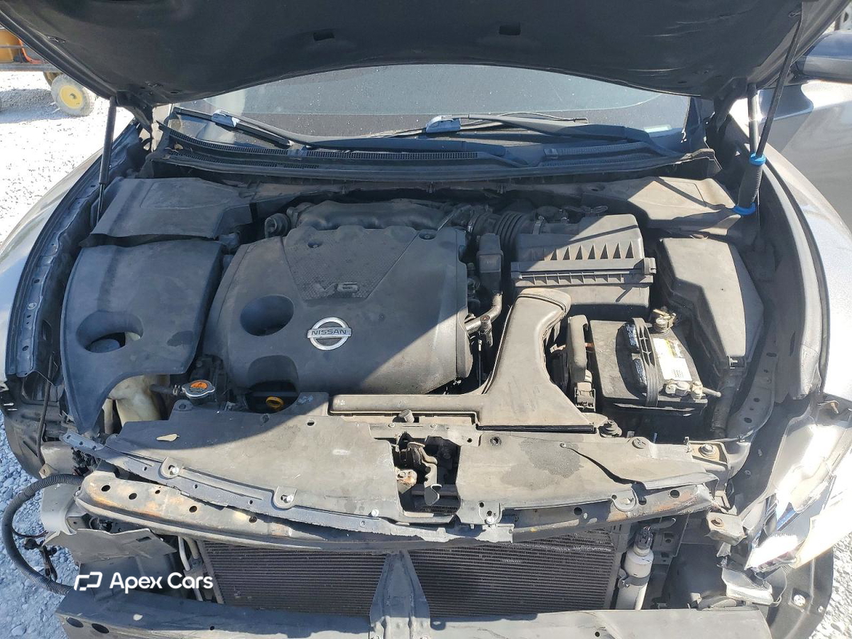 Nissan Maxima 2014