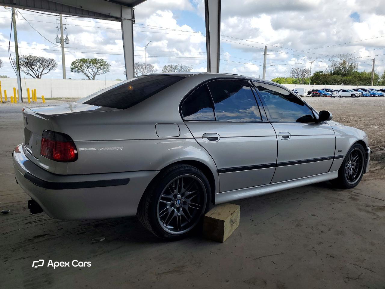 BMW M5 2000