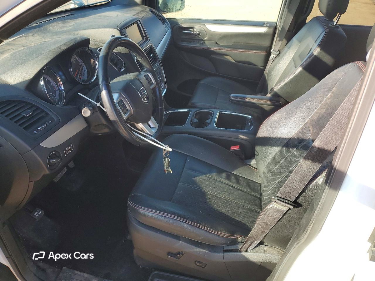 Dodge Caravan 2016