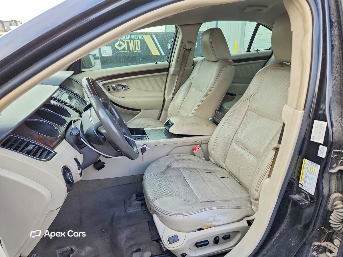 Ford Taurus 2010