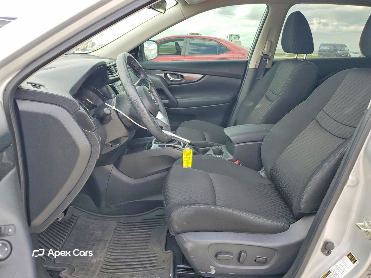 Nissan Rogue 2020