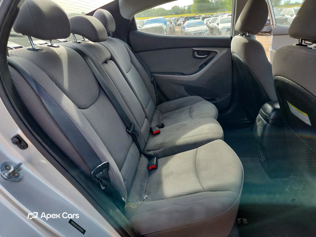 Hyundai Elantra 2016