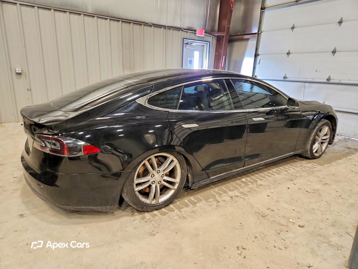 Tesla Model S 2013