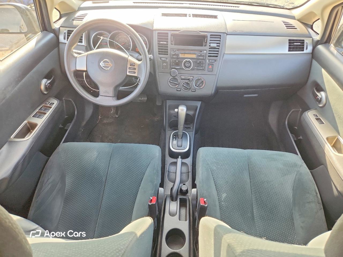 Nissan Versa 2010