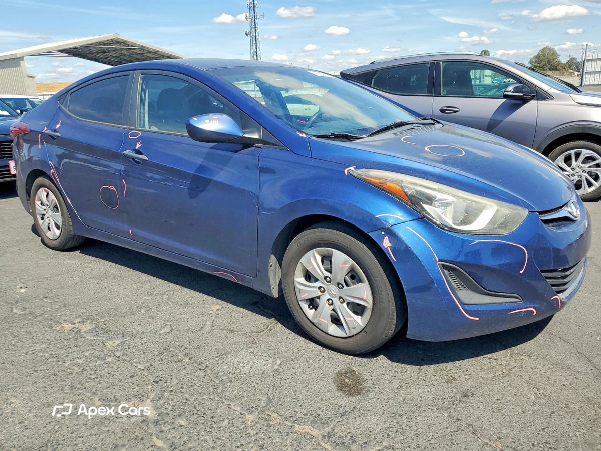 Hyundai Elantra 2016