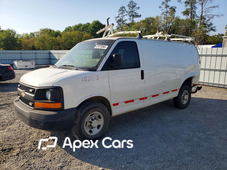 Chevrolet Express 2015 - Image 1 of 13