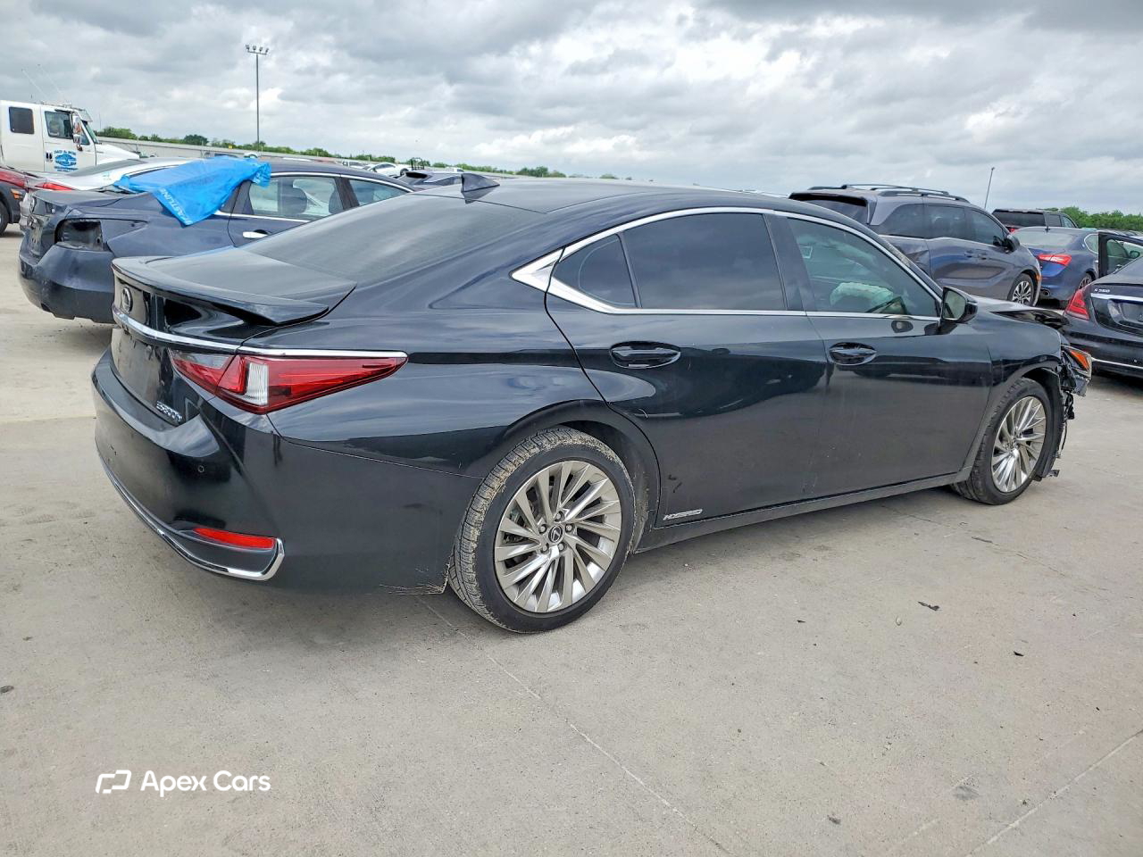 Lexus ES 2019