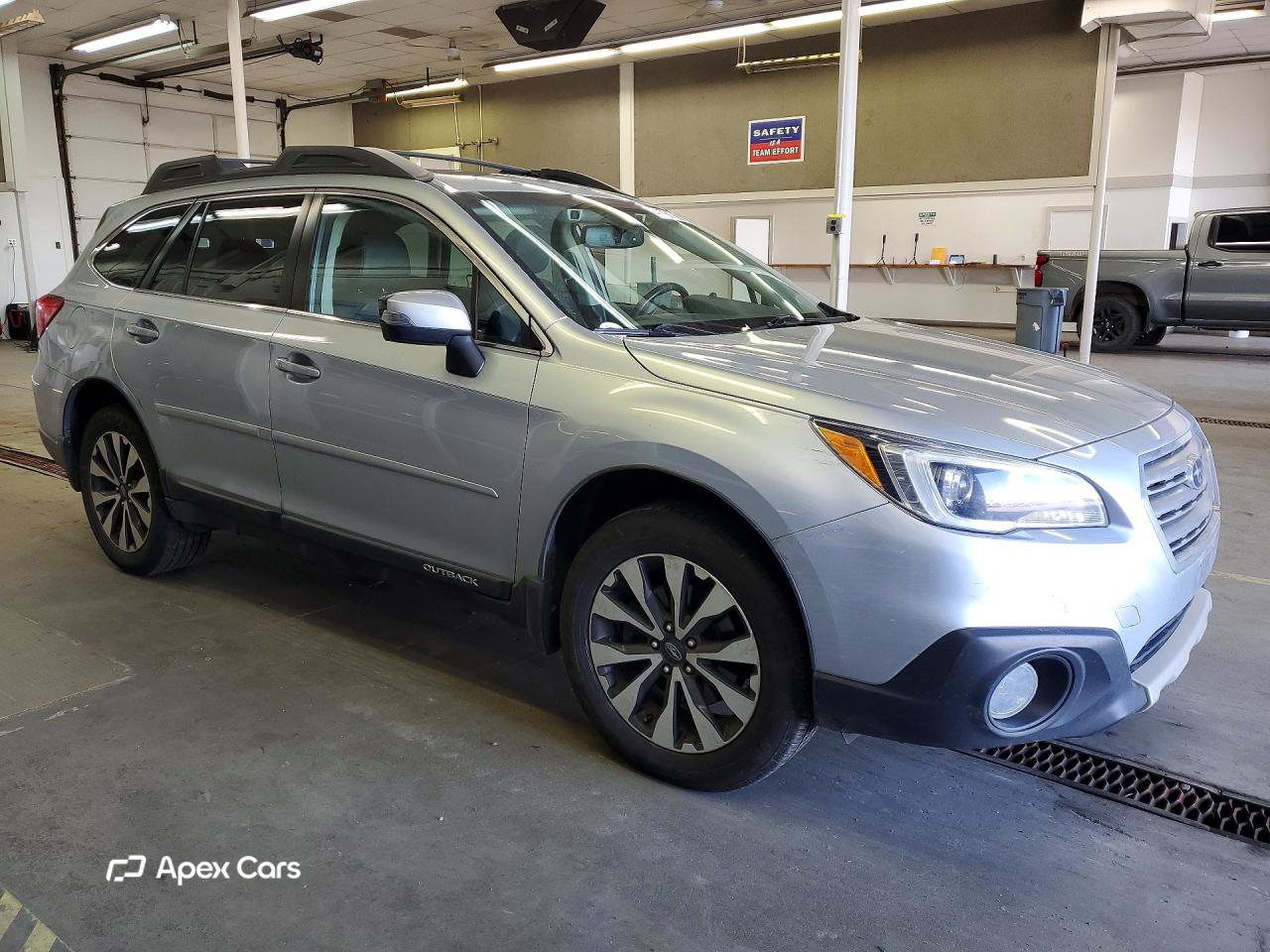 Subaru Outback 2016