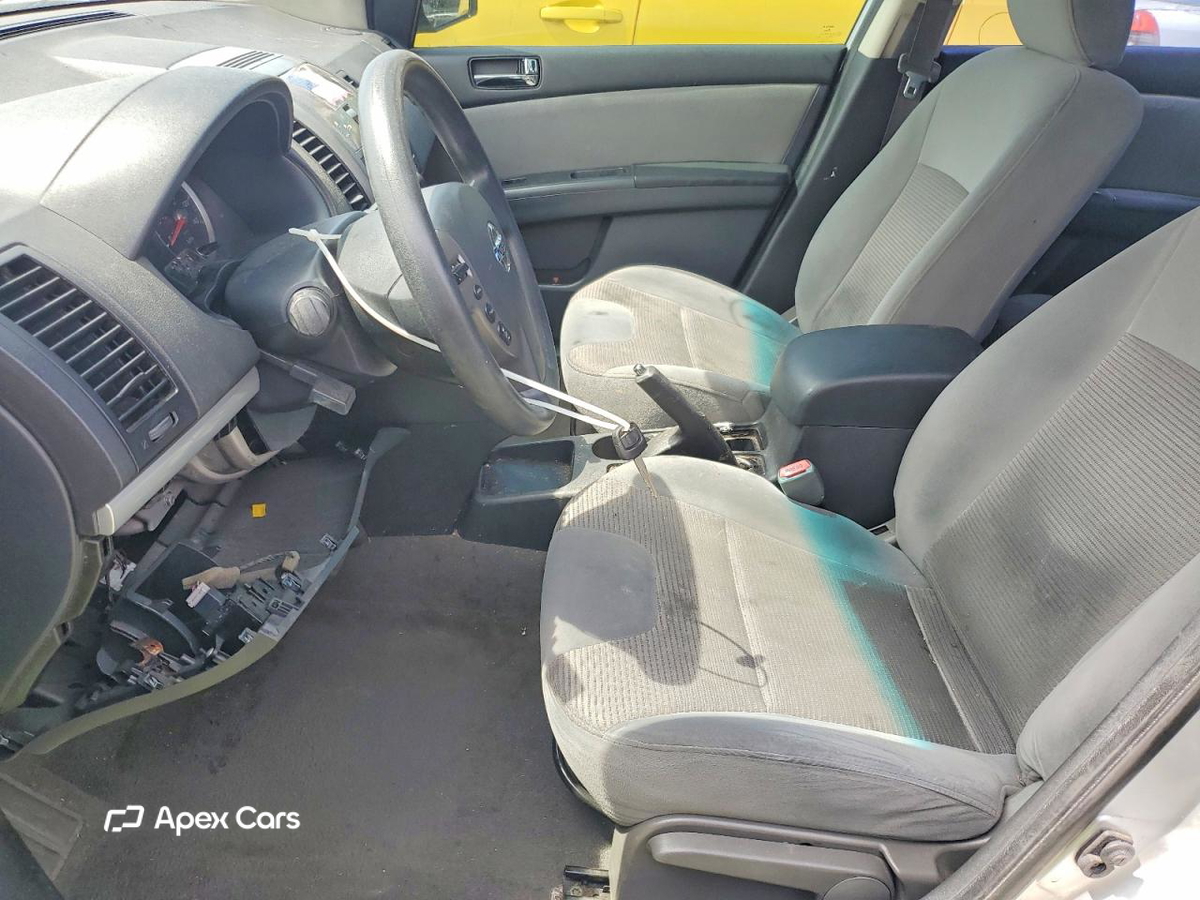Nissan Sentra 2011