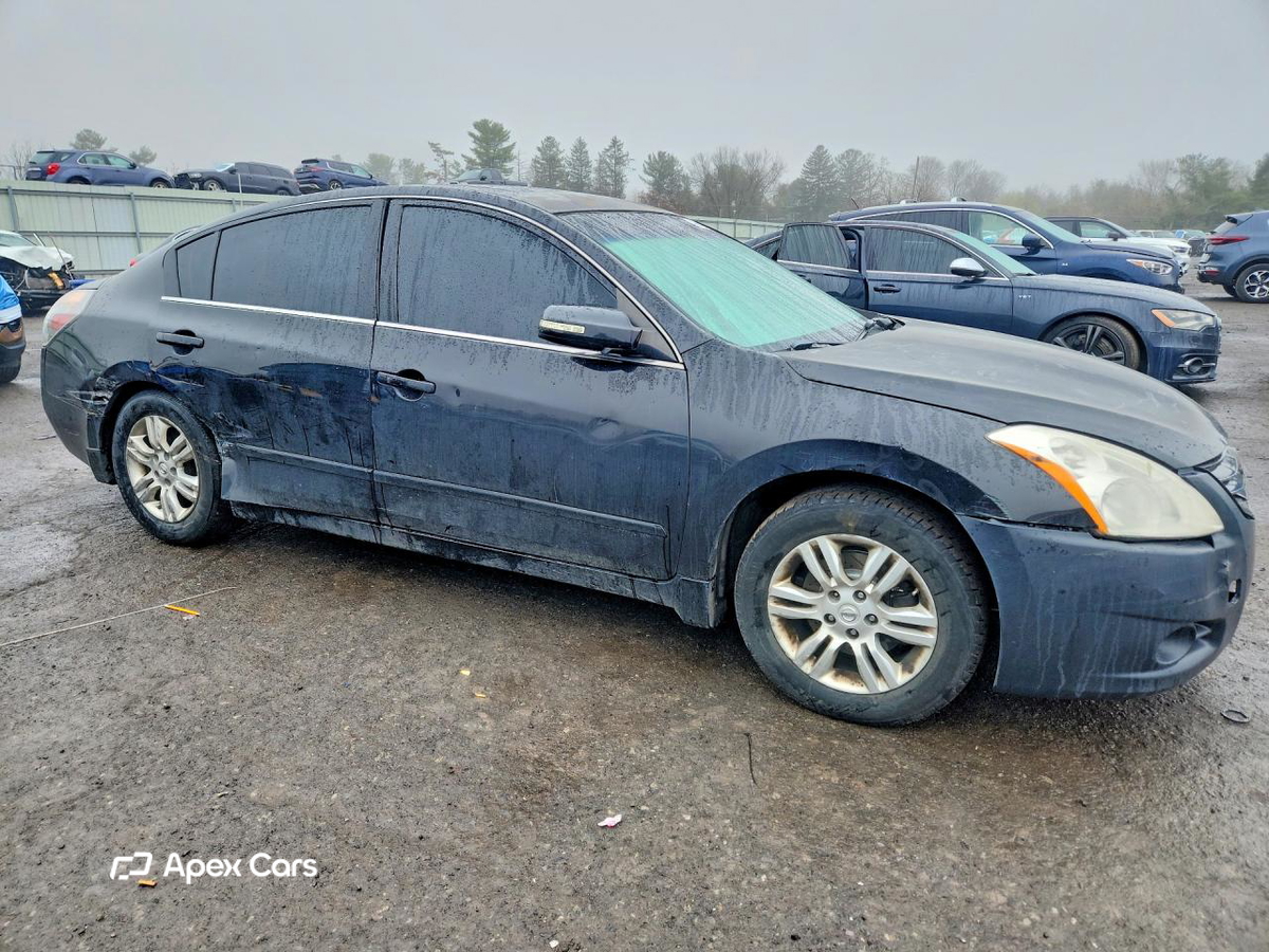 Nissan Altima 2012