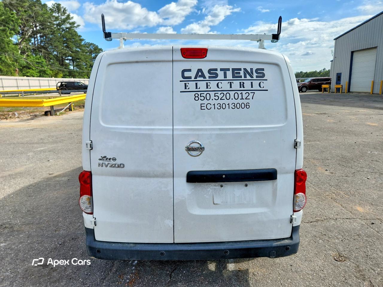 Nissan NV 2017