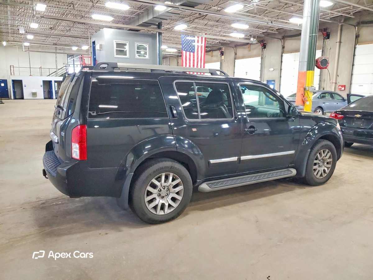 Nissan Pathfinder 2012