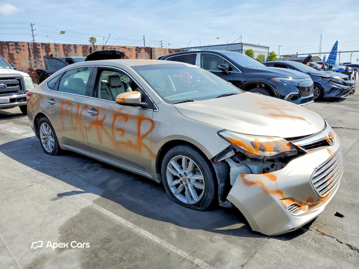 Toyota Avalon 2013