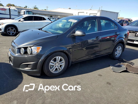 2015 Chevrolet Sonic - Zdjęcie 1 z 5