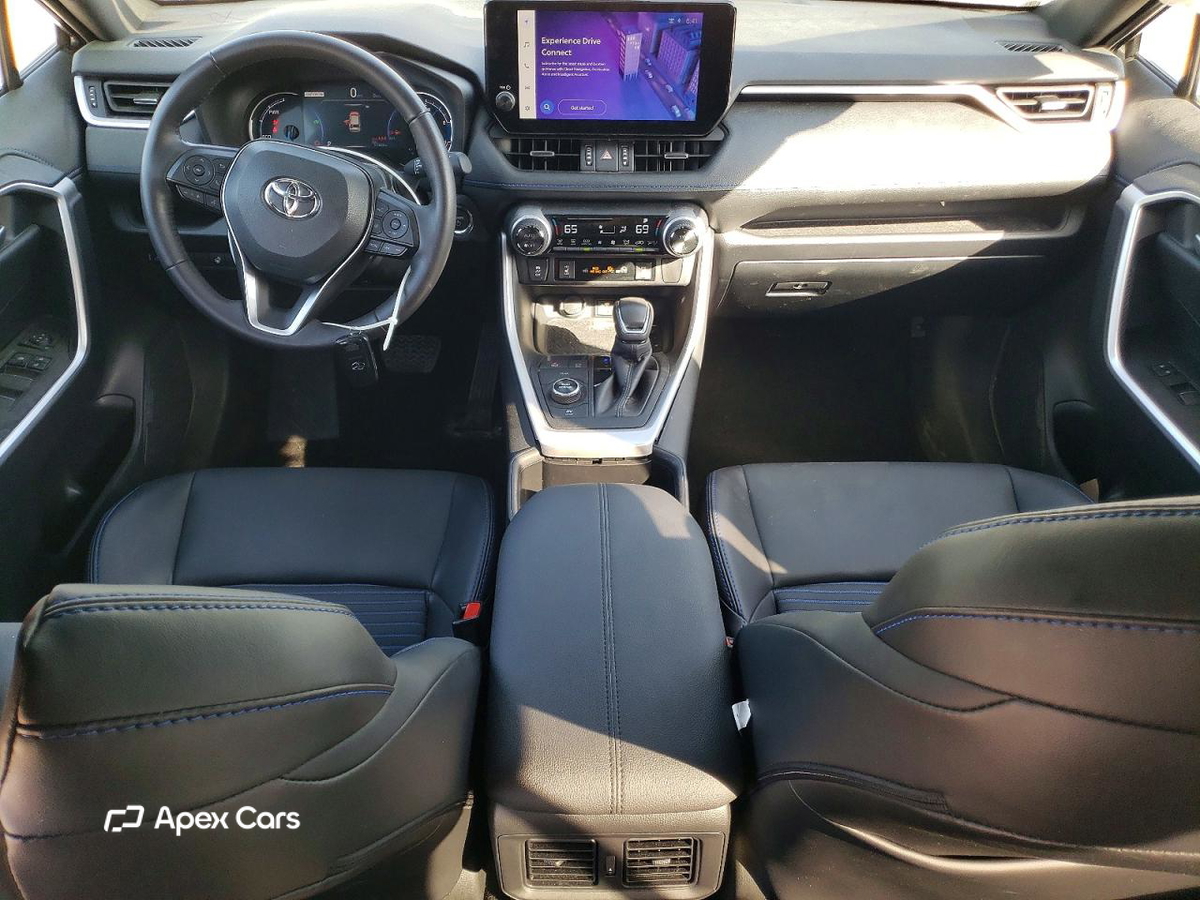 Toyota RAV 4 2025