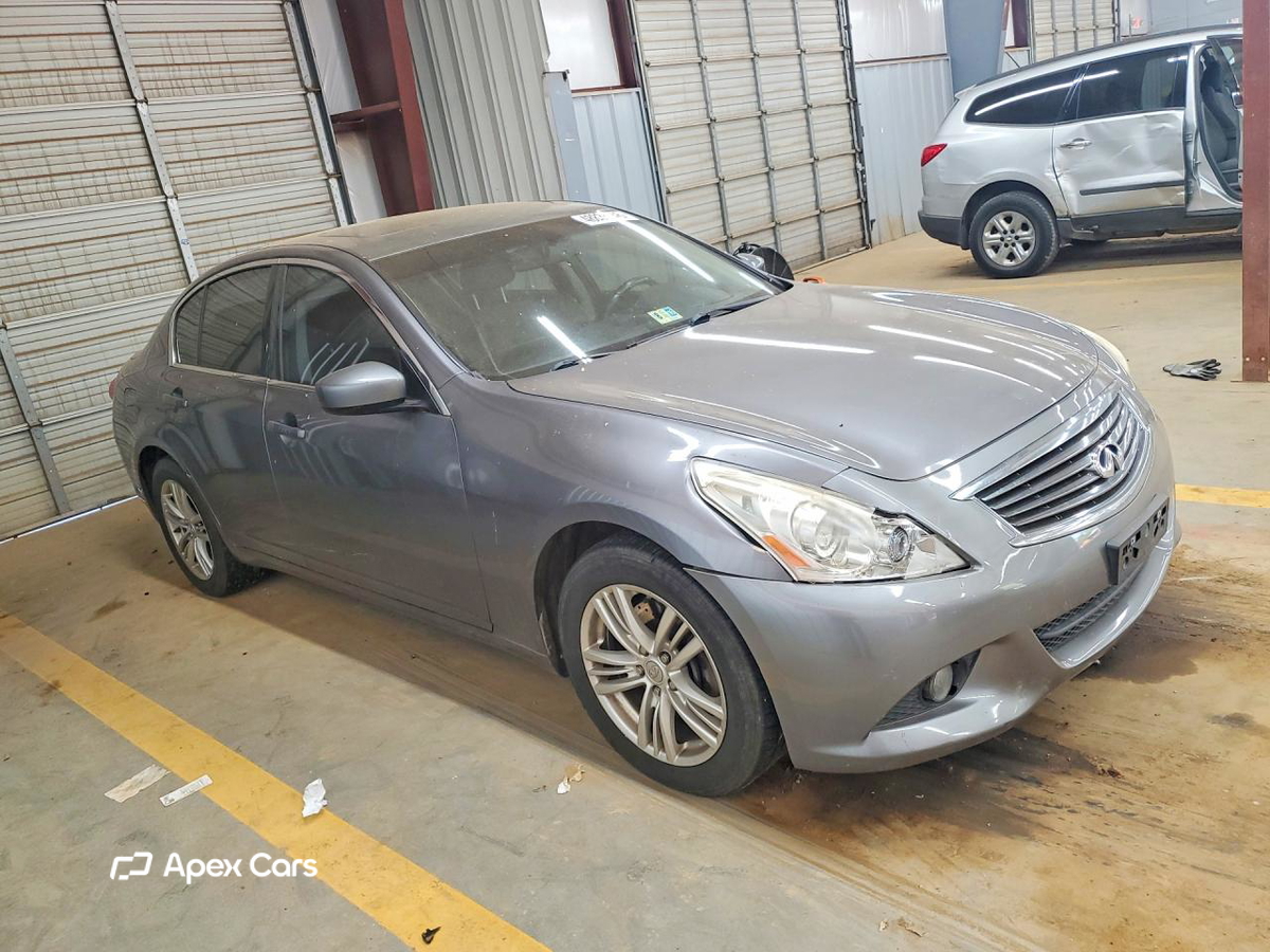 Infiniti G 2013
