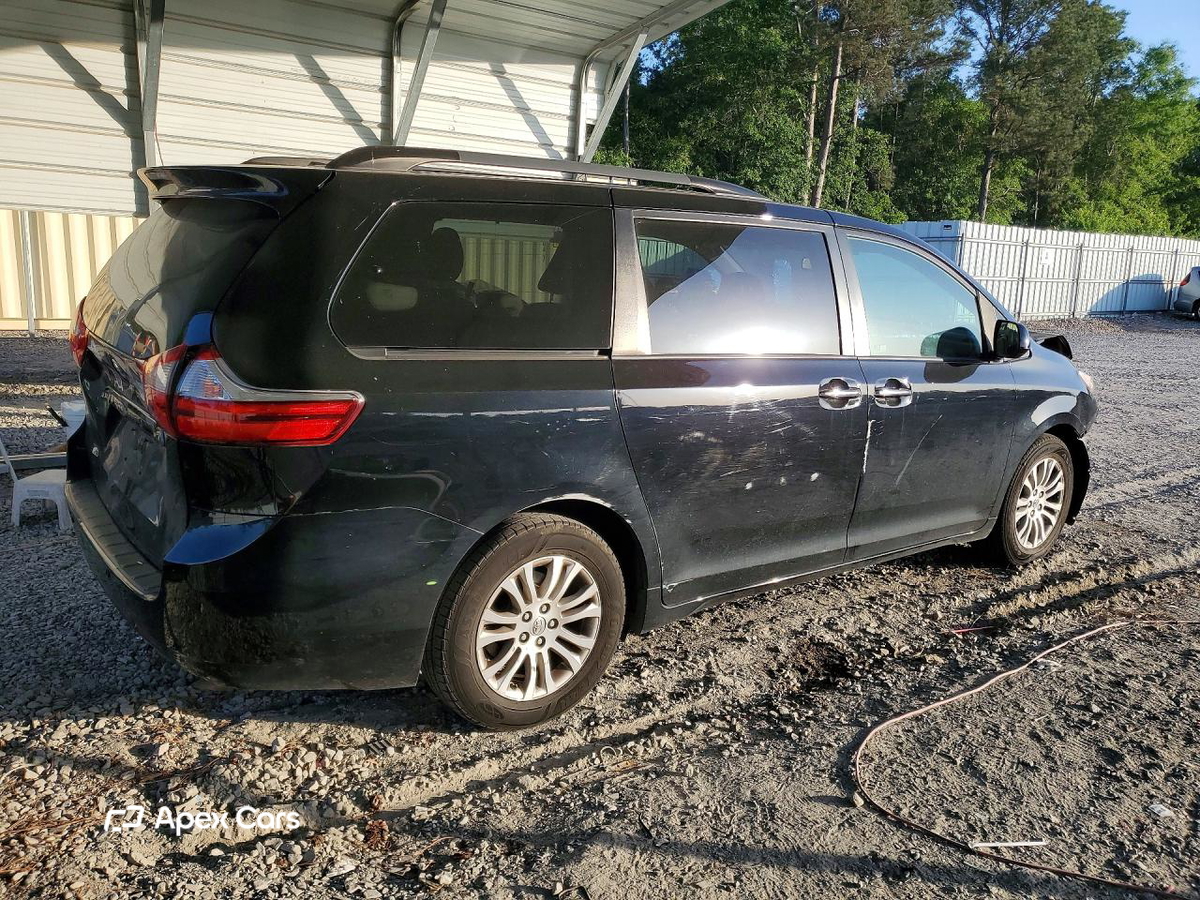 Toyota Sienna 2015