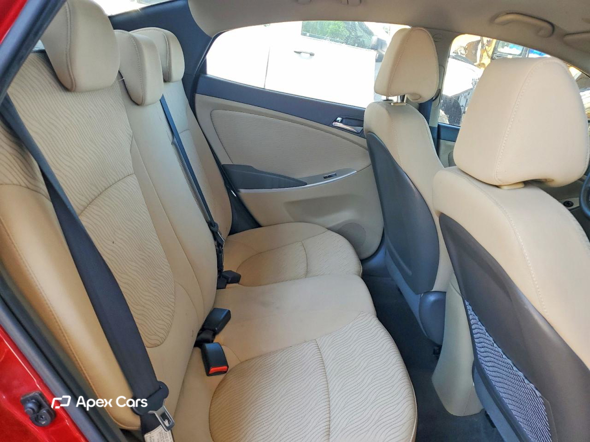 Hyundai Accent 2014