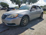 Chrysler 200 2013