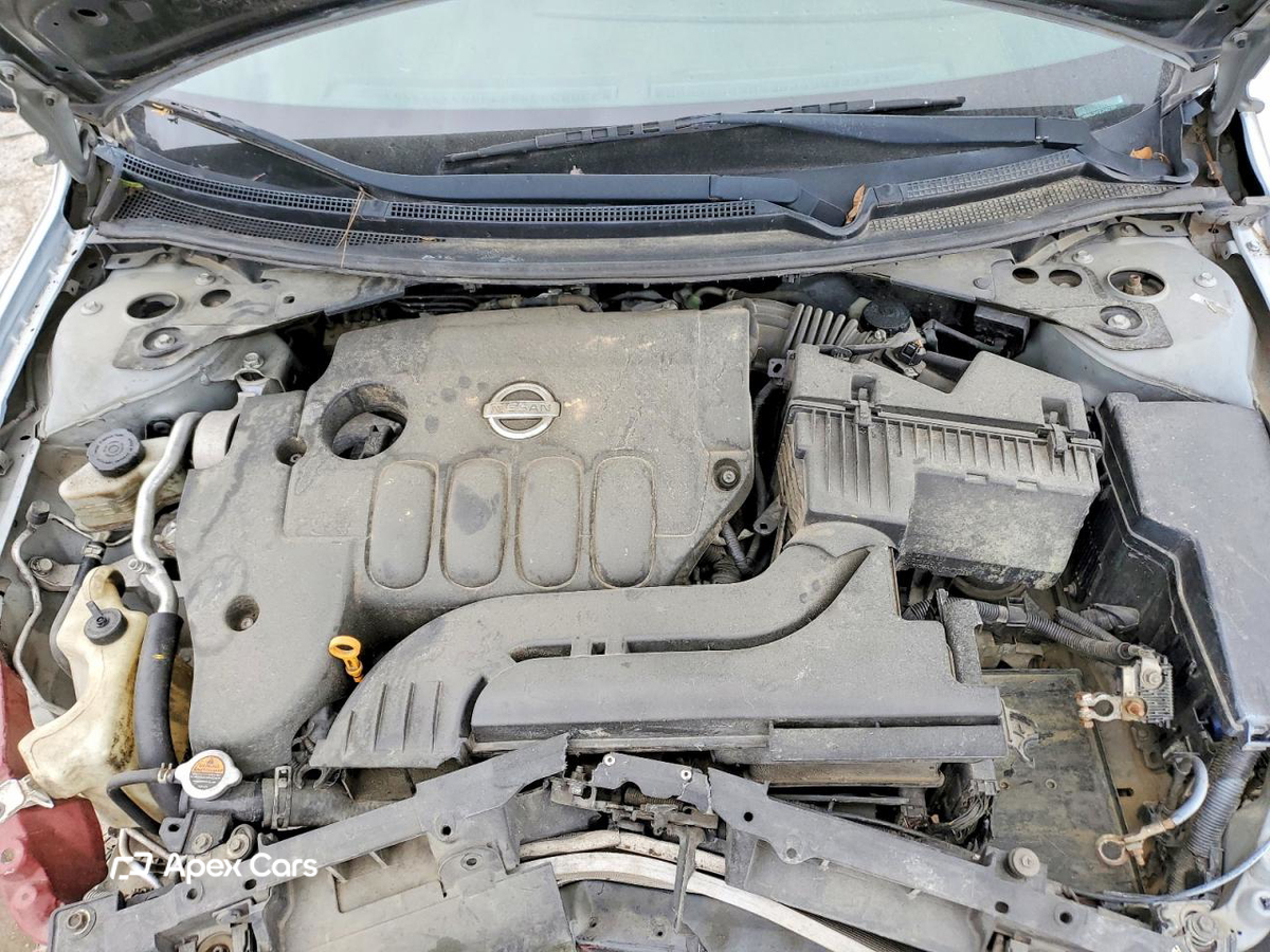 Nissan Altima 2012