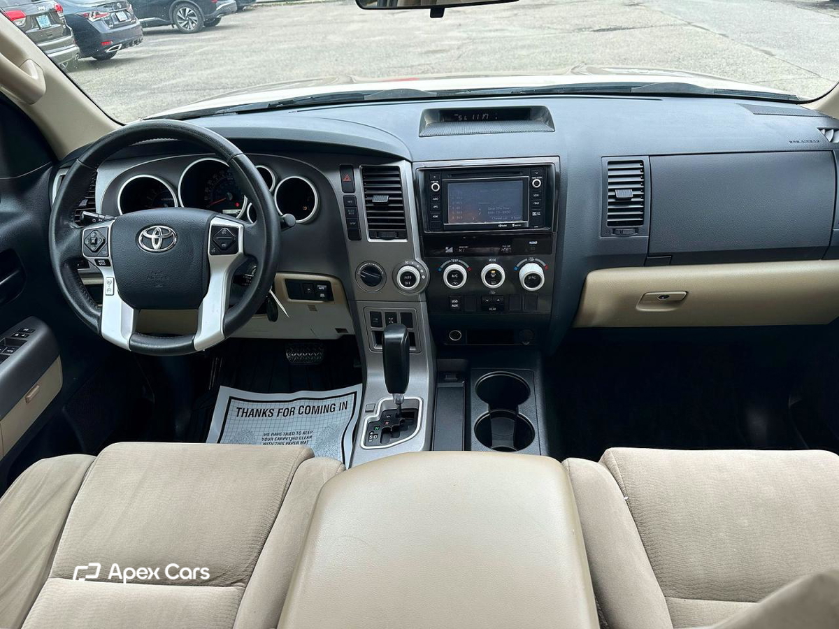 Toyota Sequoia 2014
