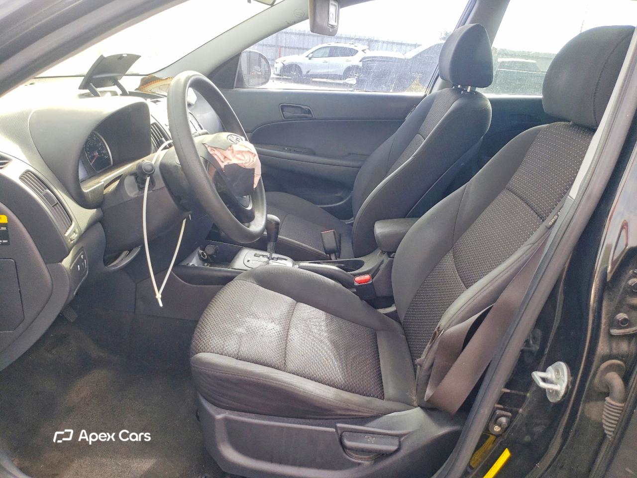 Hyundai Elantra 2012