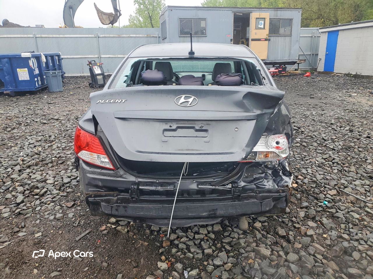 Hyundai Accent 2013