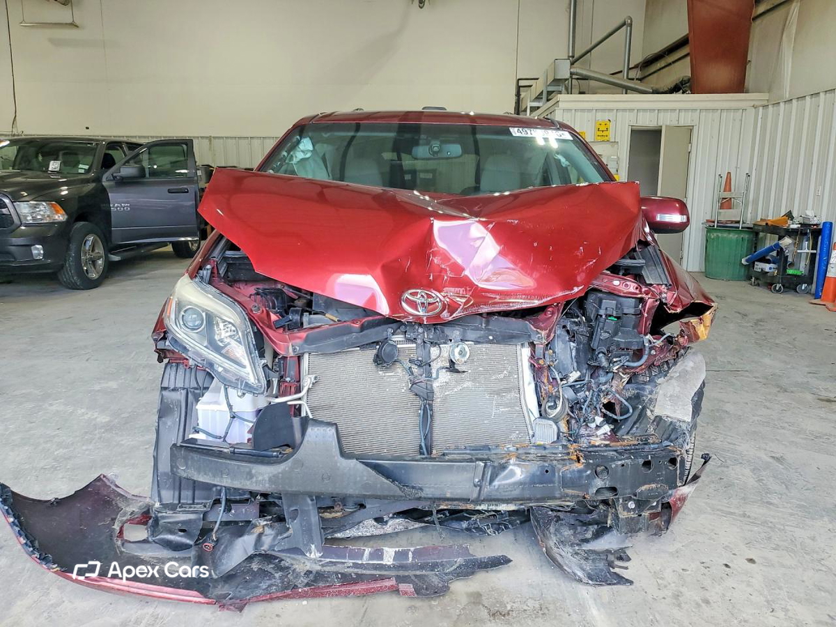Toyota Sienna 2015