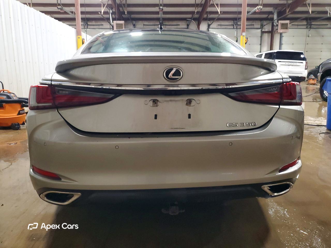 Lexus ES 2020