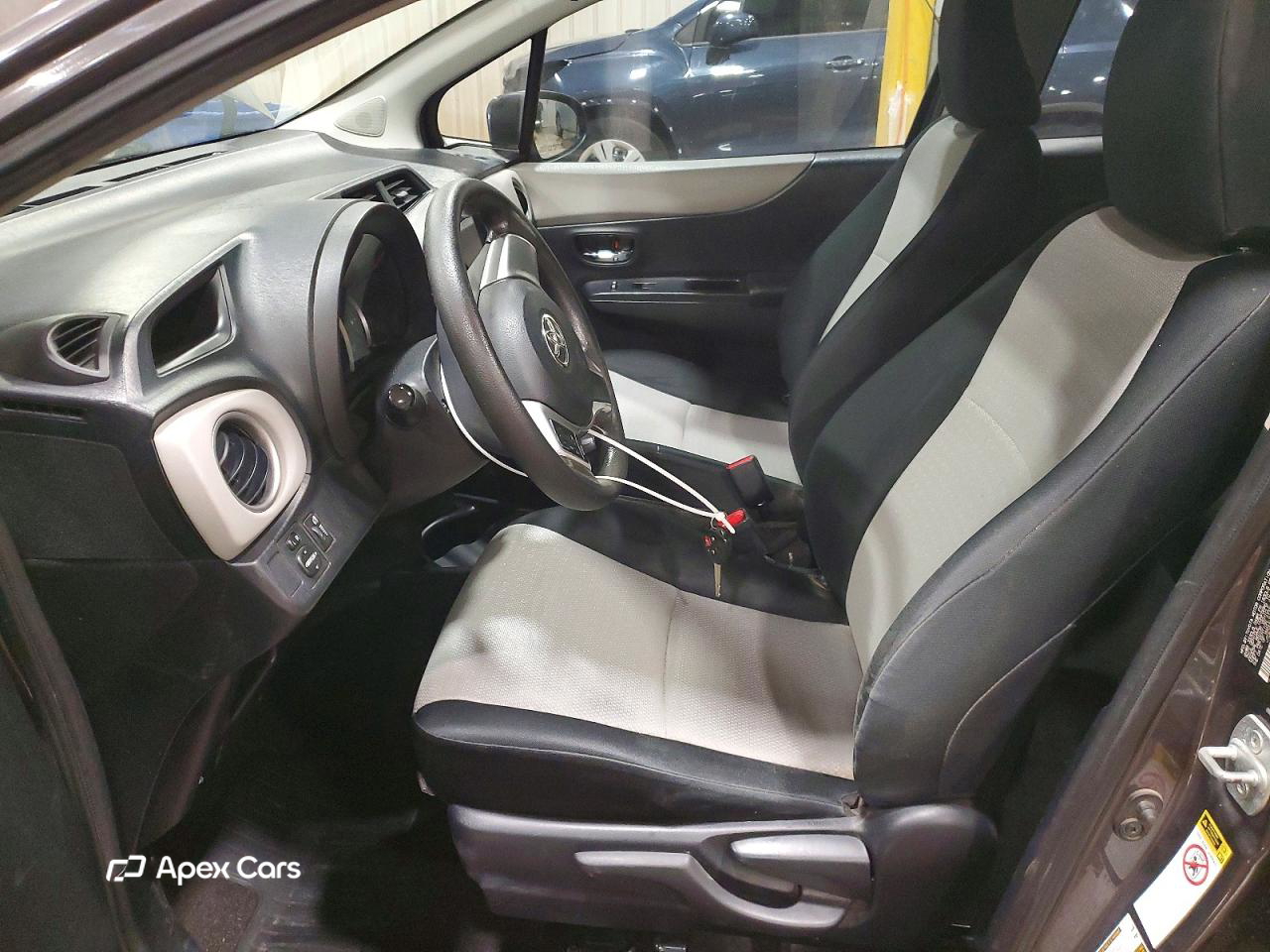 Toyota Yaris 2012