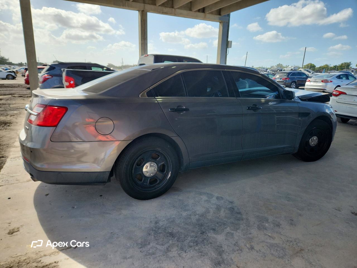 Ford Taurus 2017