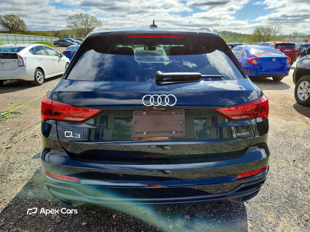 Audi Q3 2021