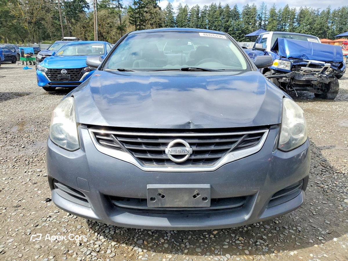 Nissan Altima 2010