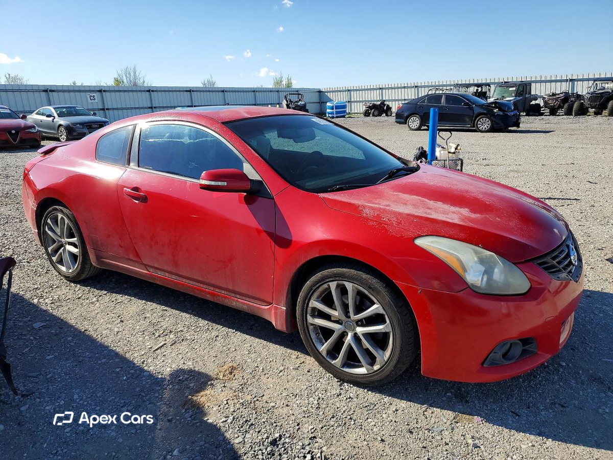 Nissan Altima 2012