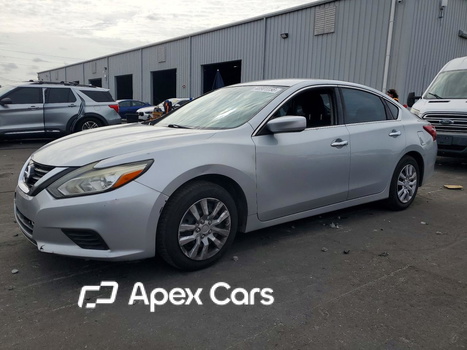 Nissan Altima 2017 - Image 1 of 5
