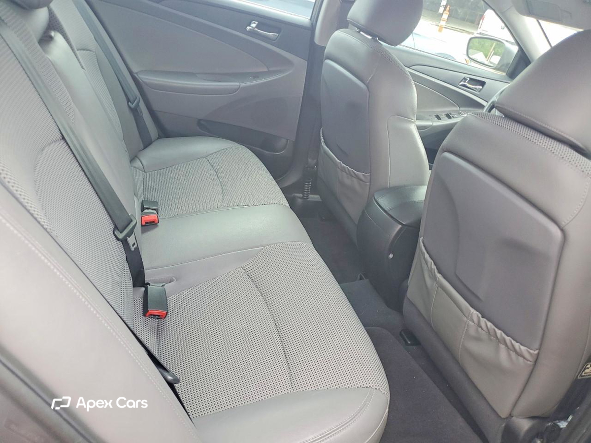 Hyundai Sonata 2012