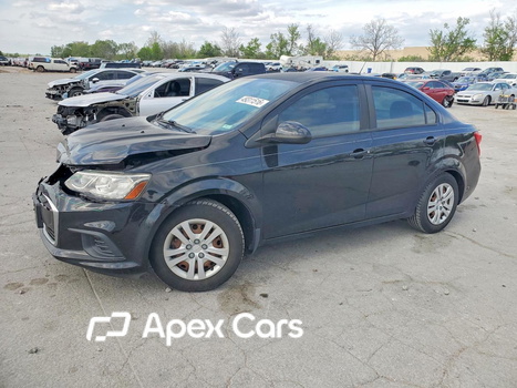 Chevrolet Sonic 2017 - Image 1 of 12