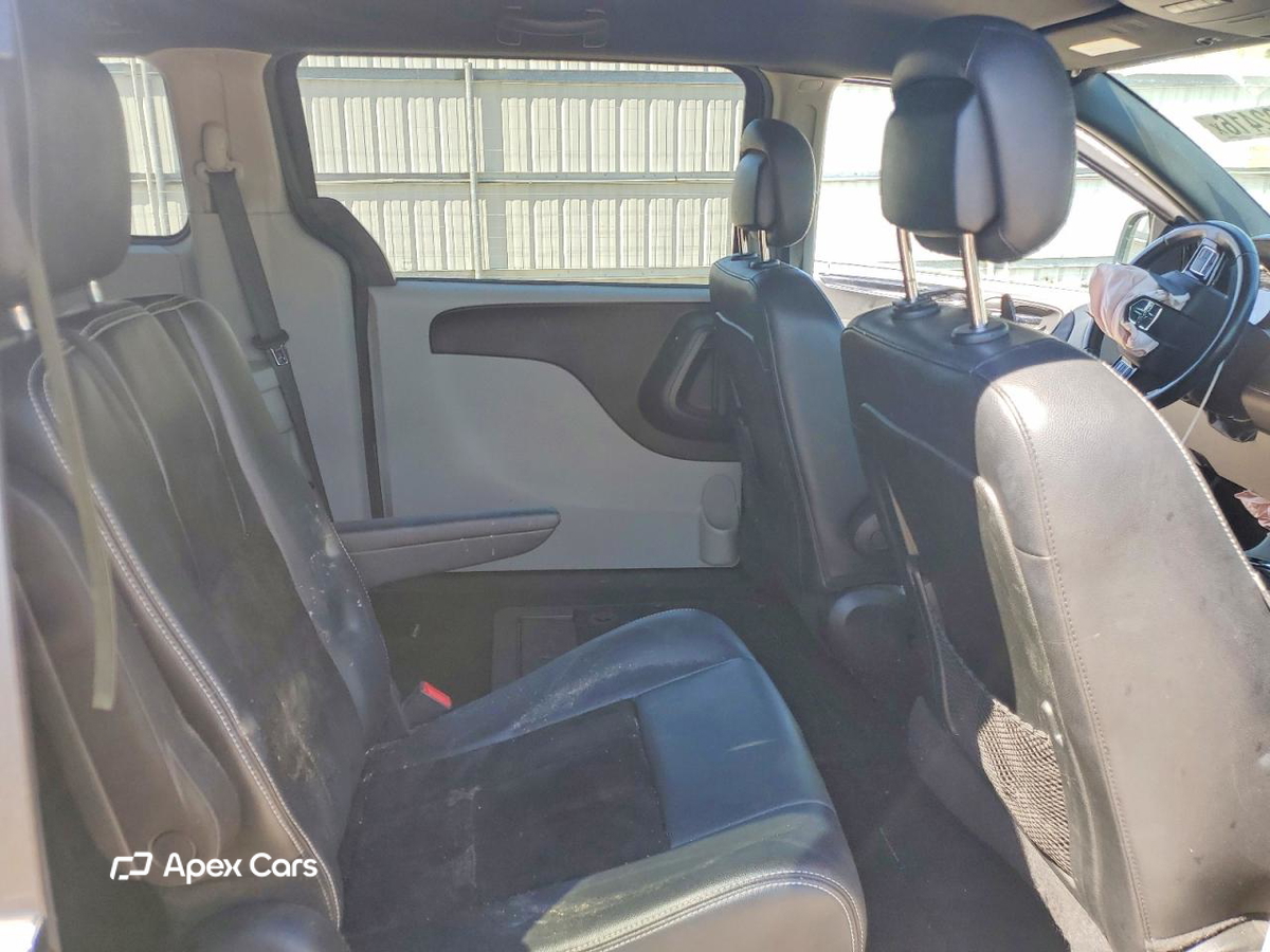 Dodge Caravan 2017