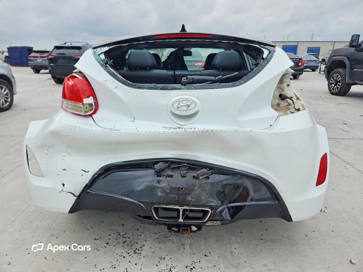 Hyundai Veloster 2013