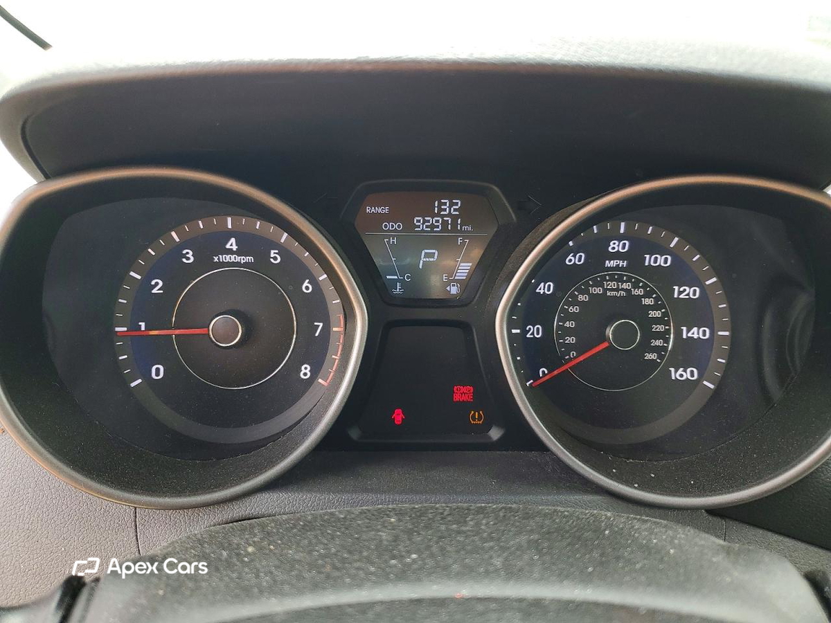 Hyundai Elantra 2013
